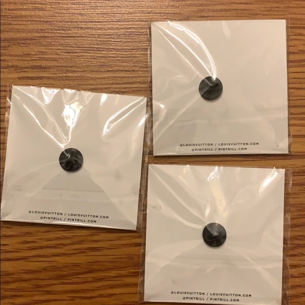 Louis Vuitton Collector’s Pin set - Picture 6 of 6